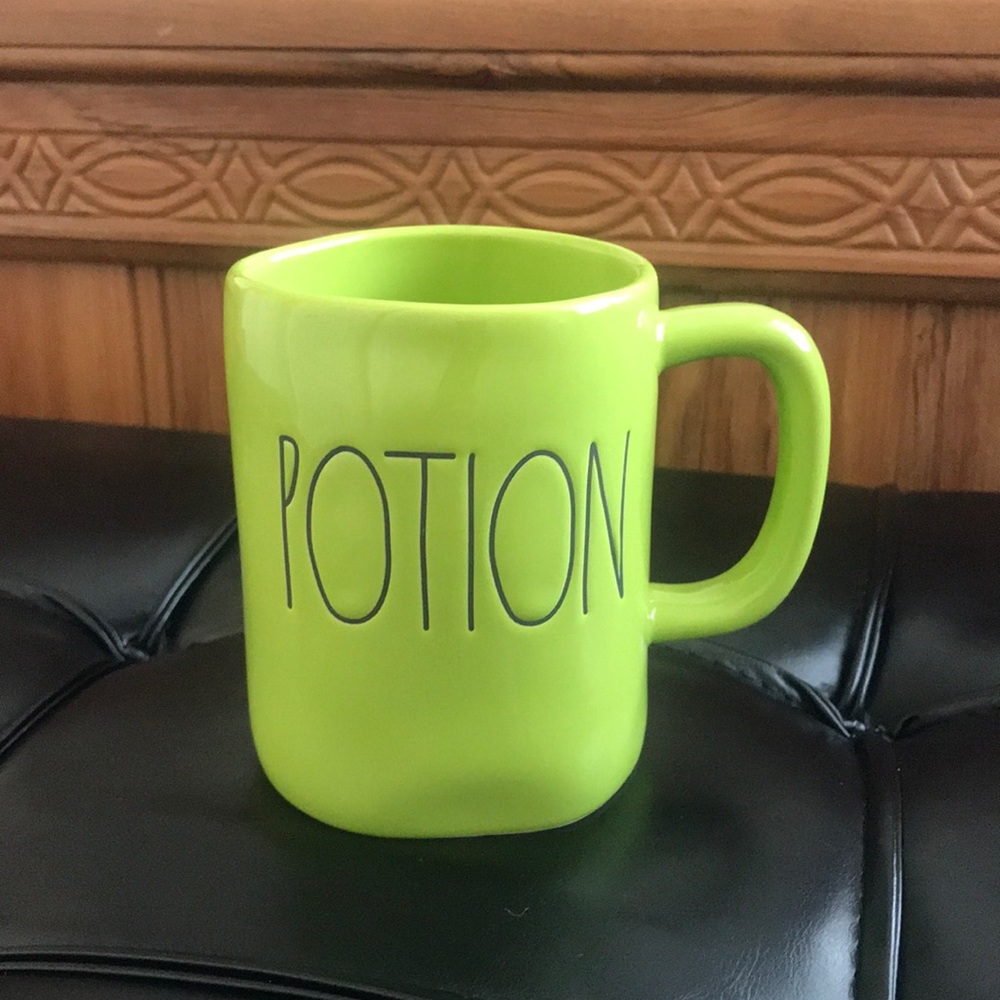 Rae Dunn Potion mug, Fall🎃2020 (green) HTF!